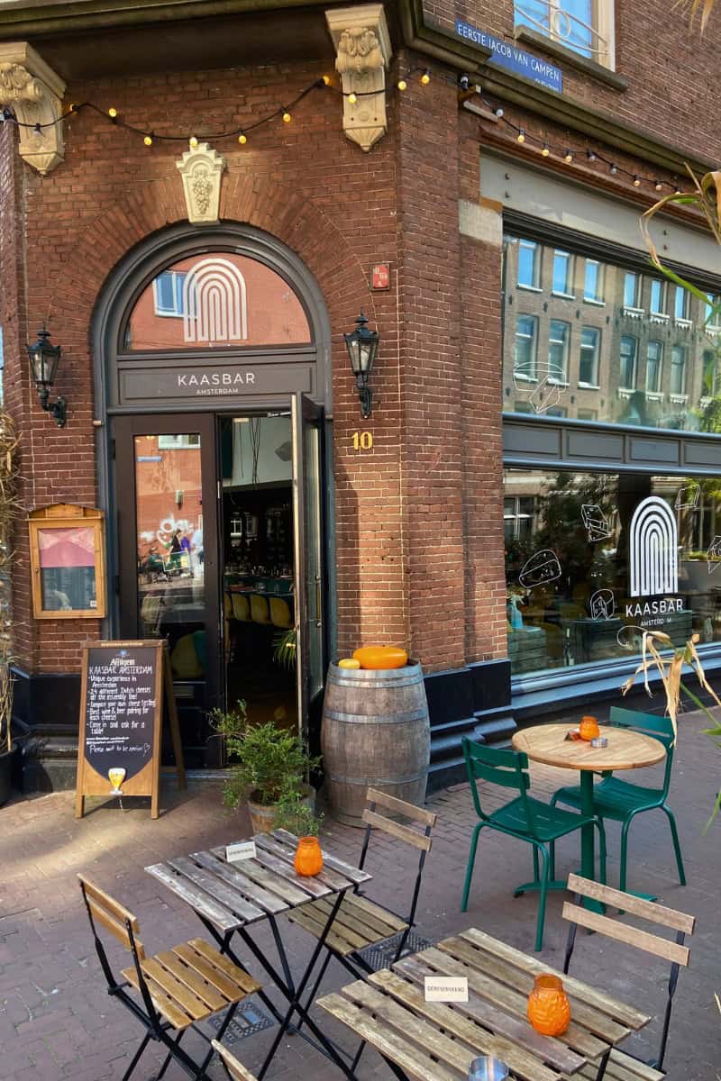 Restaurants chaleureux dans le quartier De Pijp.